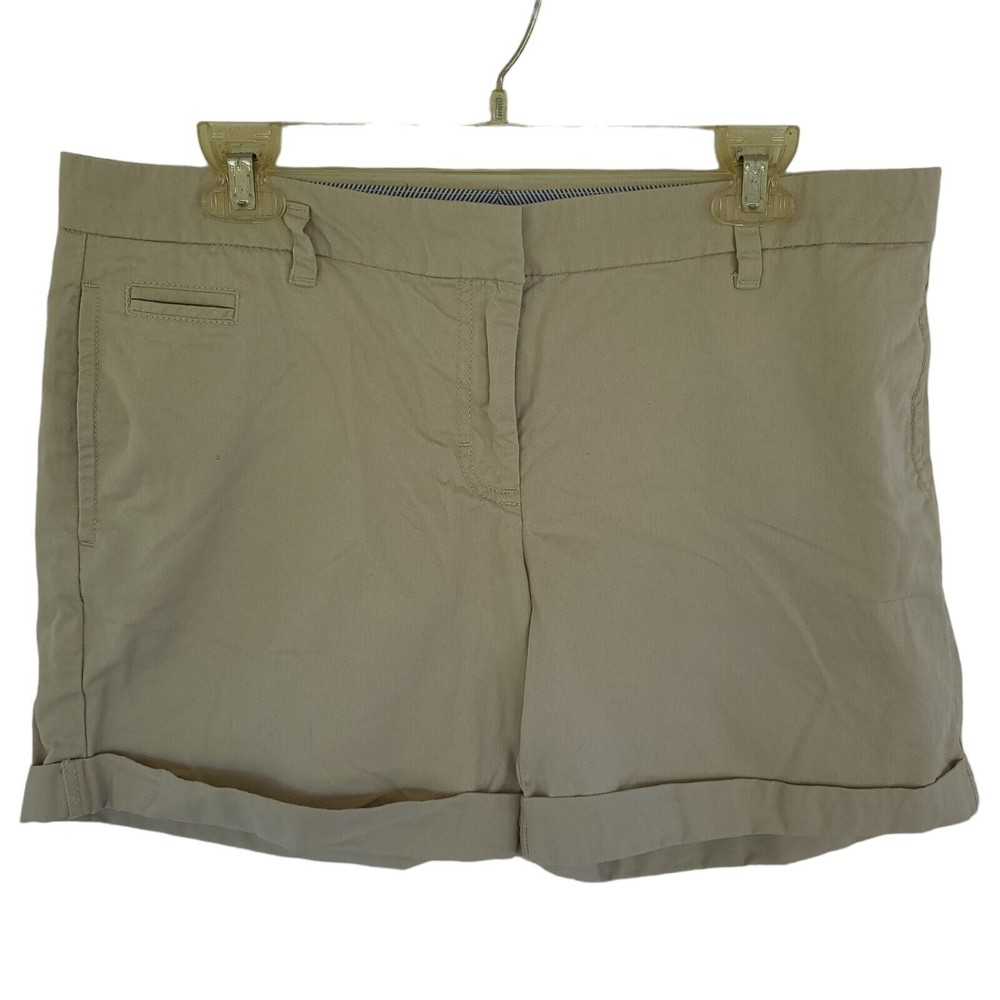 Tommy Hilfiger Womans Khaki Shorts size 12  Chino Solid Flat Front Mid Rise